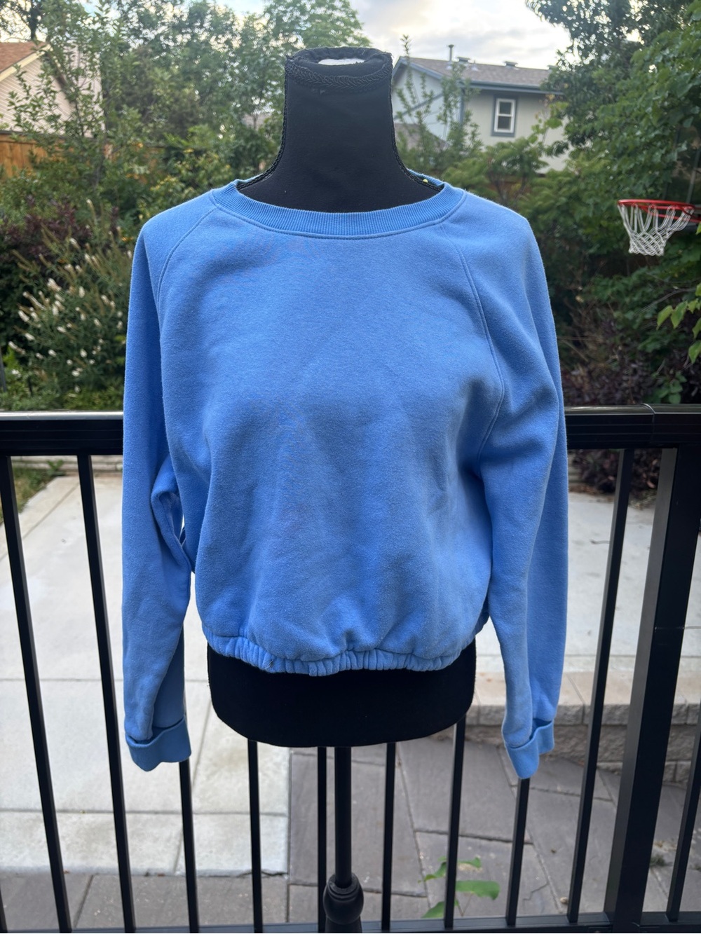 Women’s Blue Pullover Sweatshirt